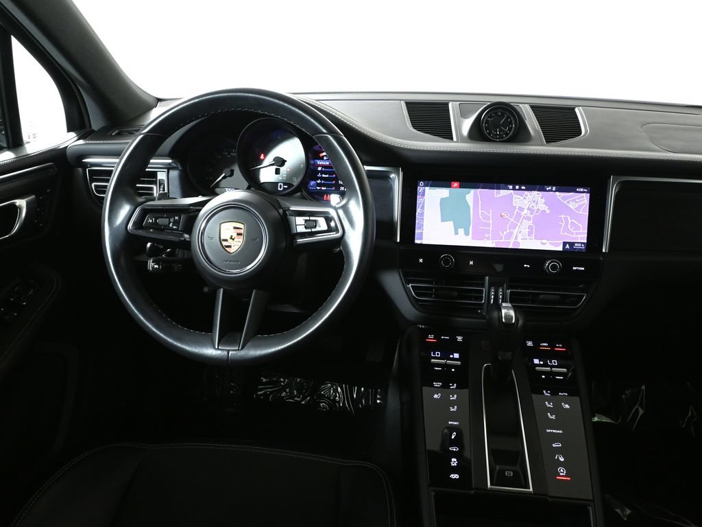 Used 2024 Porsche Macan GTS AWD/4WD image 17