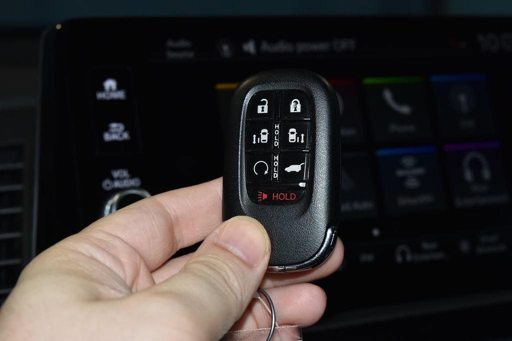 Used 2026 Honda Odyssey Touring image 17