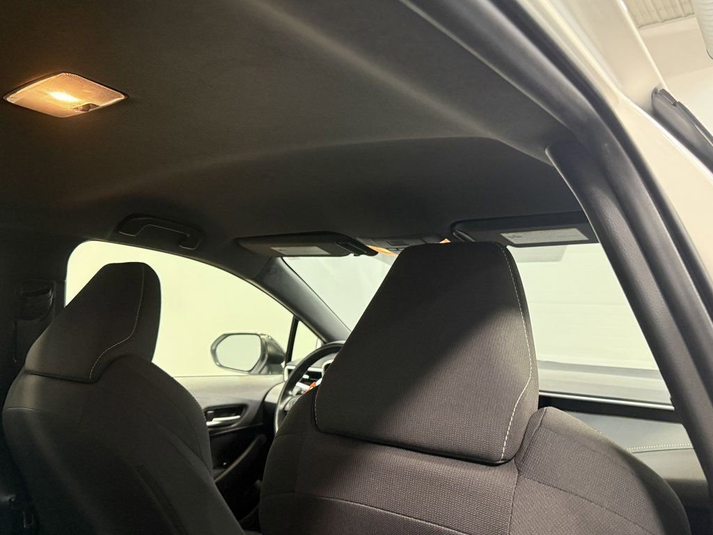 Used 2021 Toyota Corolla SE image 17