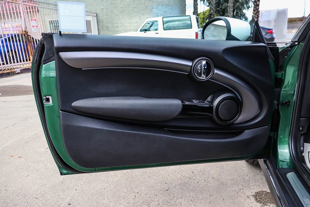Used 2023 MINI Cooper S image 27