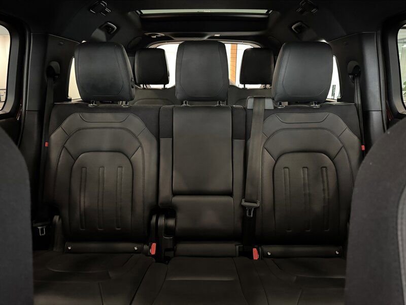 Used 2023 Land Rover Defender 130 X image 11