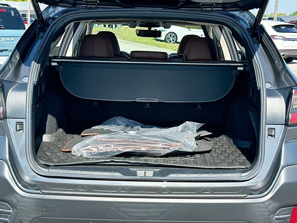 Used 2022 Subaru Outback Touring image 28