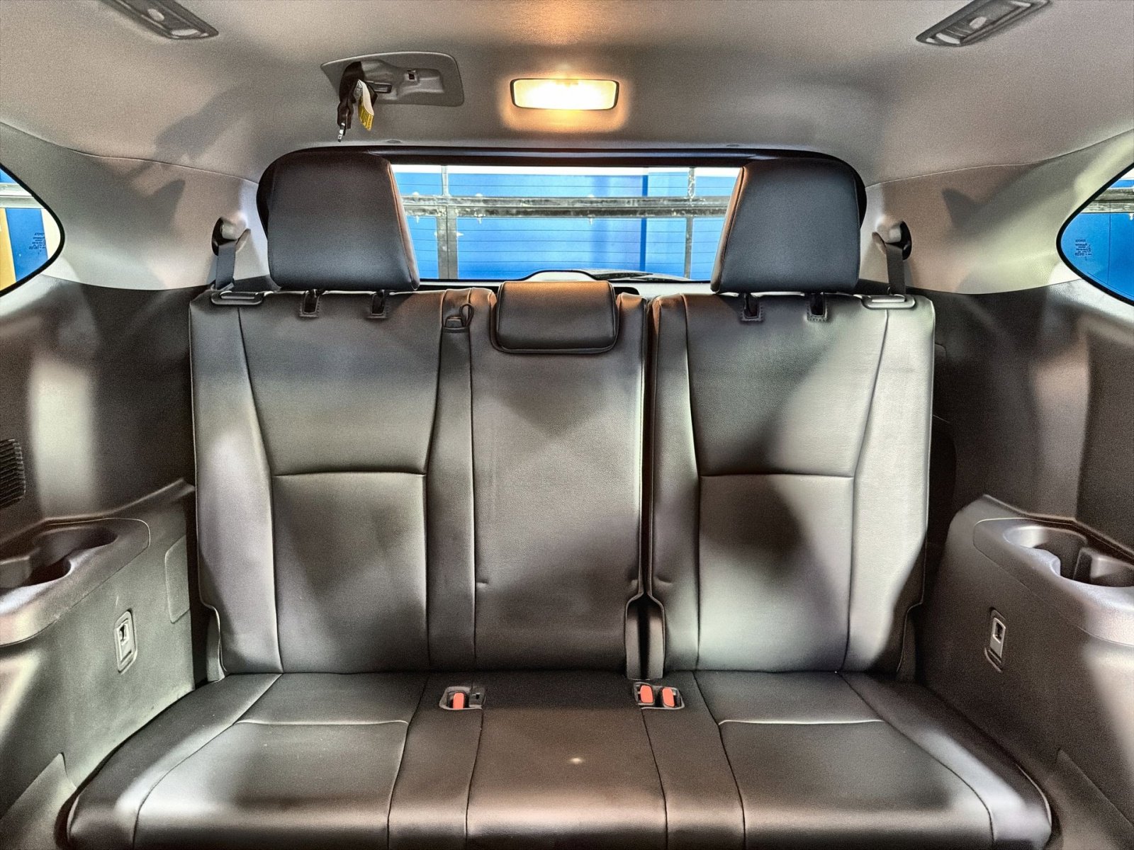 Used 2023 Toyota Highlander XLE image 37