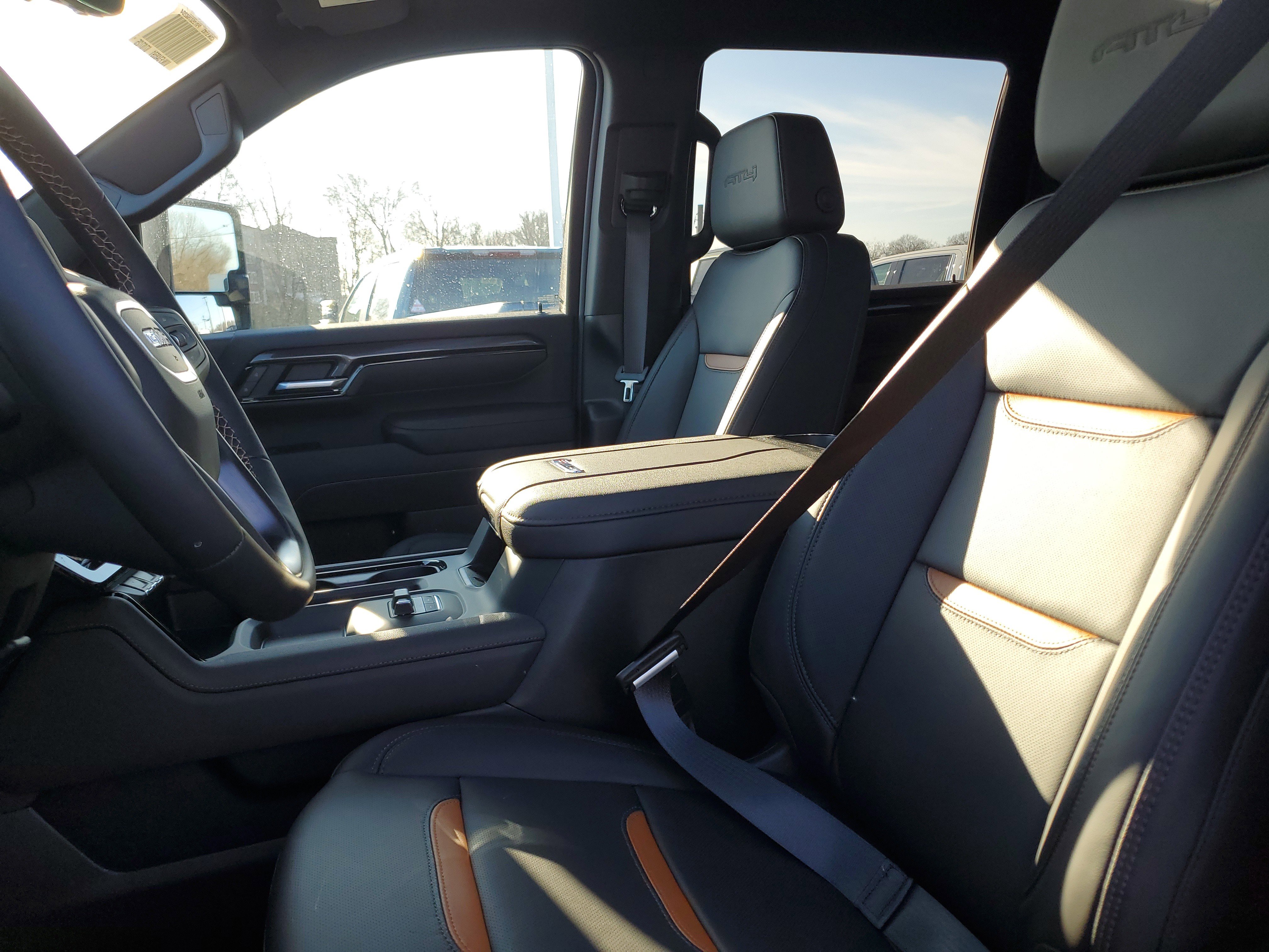 New 2025 GMC Sierra 2500 AT4 w/ AT4 Premium Plus Package image 26