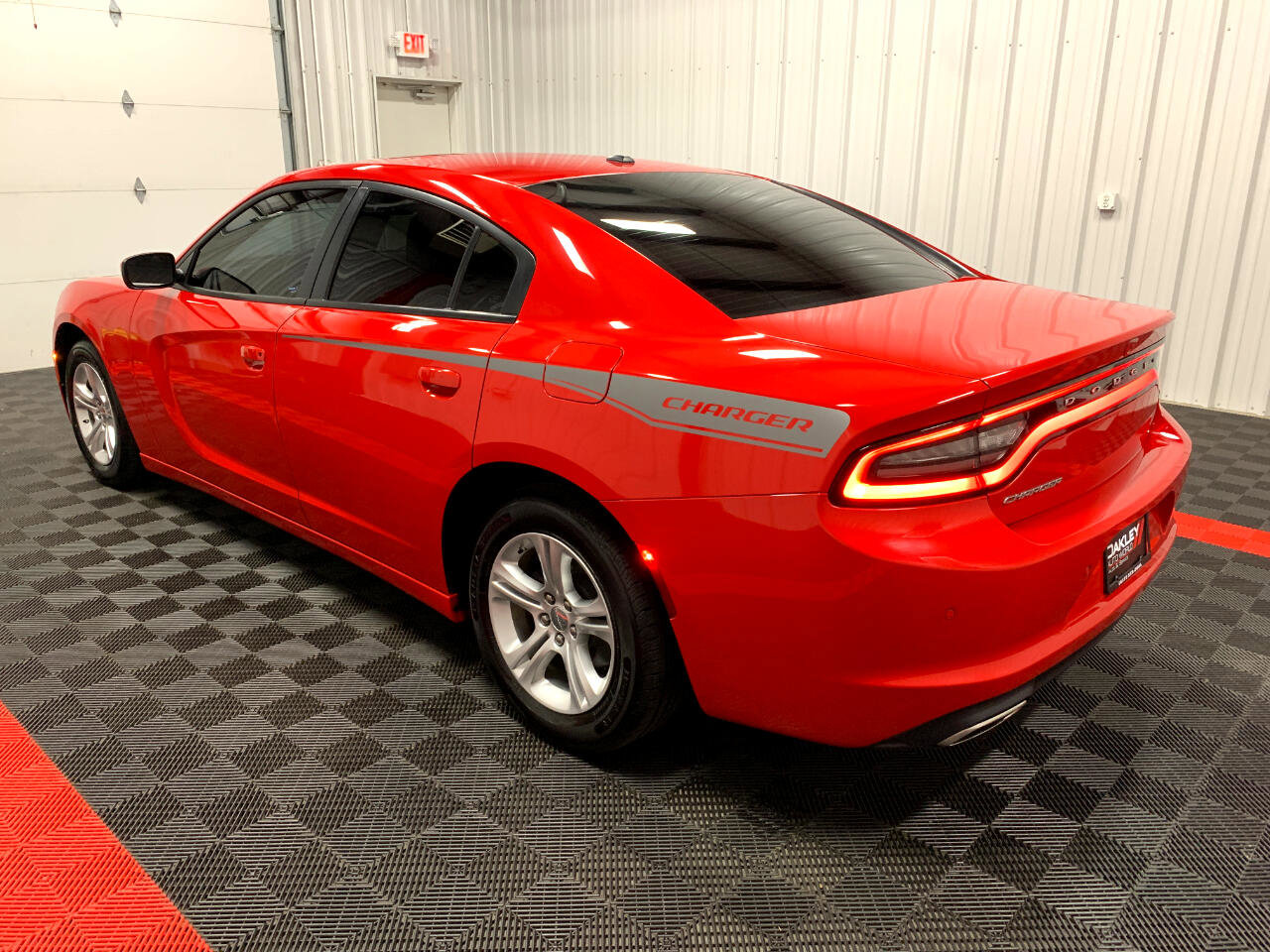 Used 2022 Dodge Charger SXT image 2