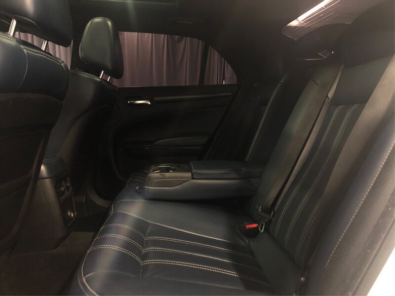Used 2014 Chrysler 300 S AWD/4WD image 10