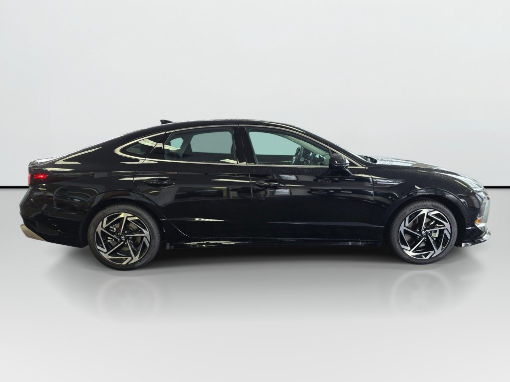 New 2026 Hyundai Sonata SEL AWD/4WD image 2