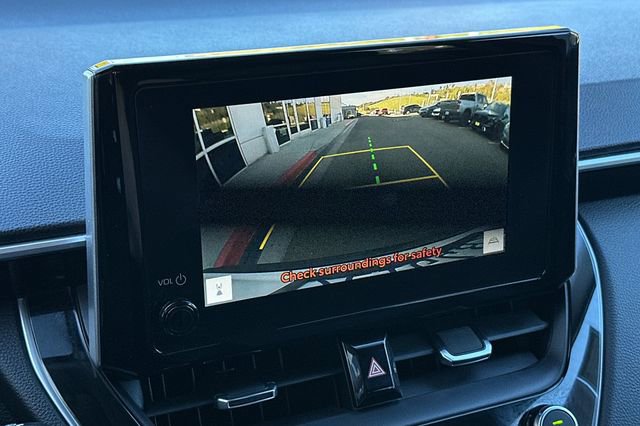 Used 2024 Toyota Corolla Cross XLE w/ Convenience Package image 21