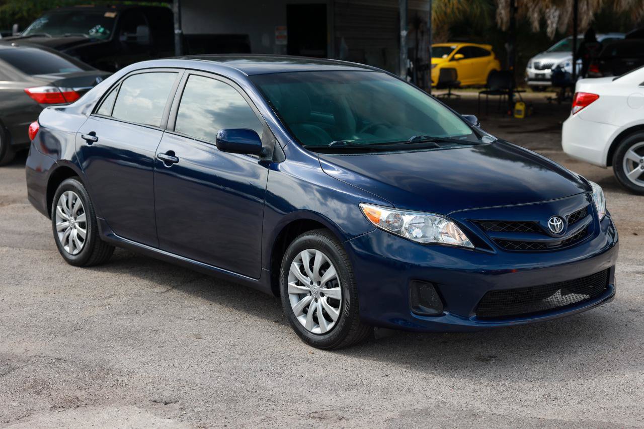 Used 2012 Toyota Corolla LE FWD image 15