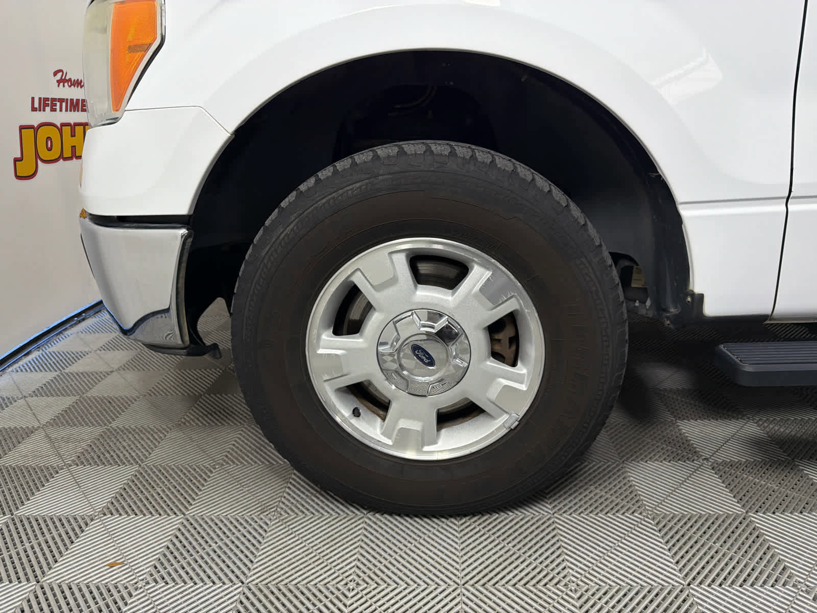 Used 2014 Ford F150 XLT w/ Equipment Group 301A Mid image 9