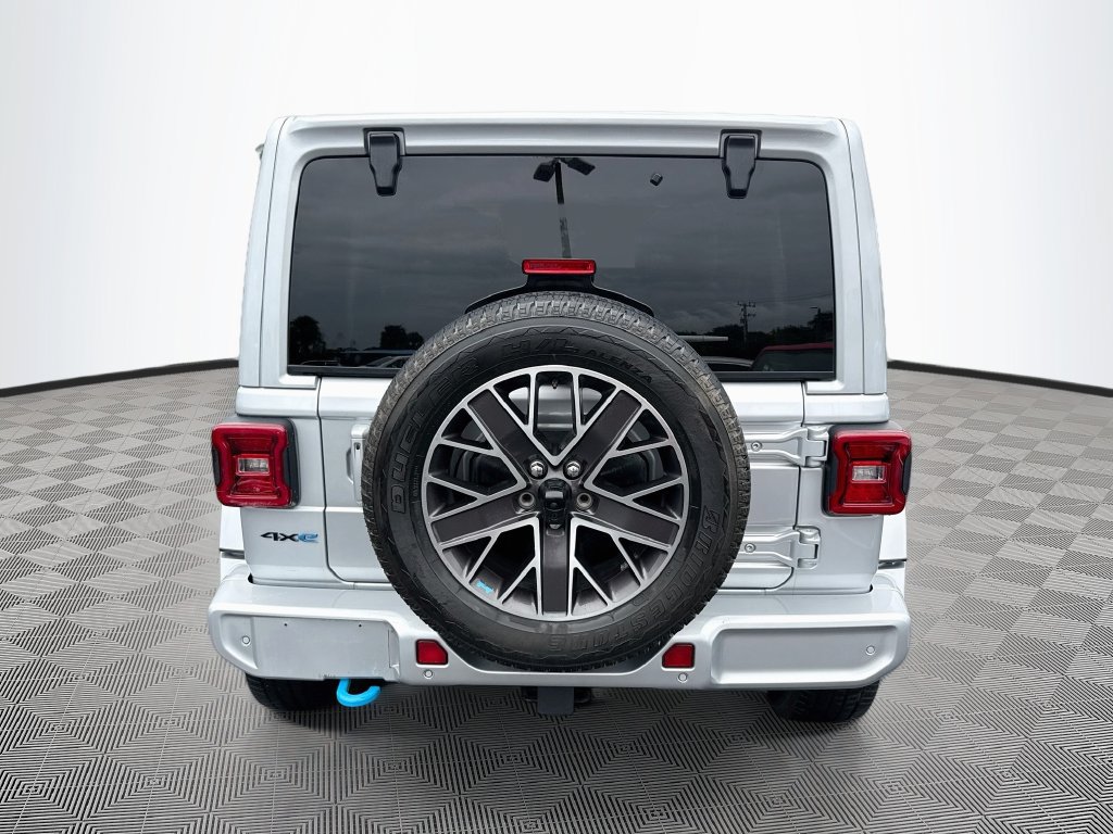 Certified 2022 Jeep Wrangler Unlimited Sahara AWD/4WD image 7