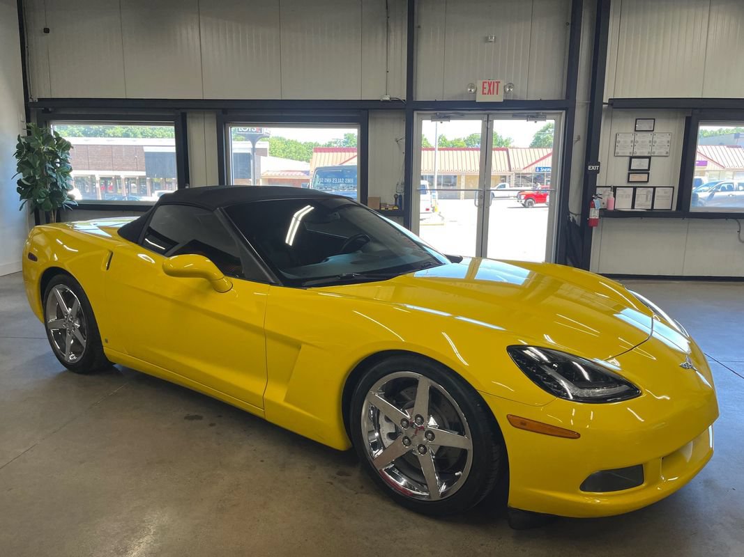 Used 2007 Chevrolet Corvette Convertible w/ Preferred Equipment Group RWD image 20