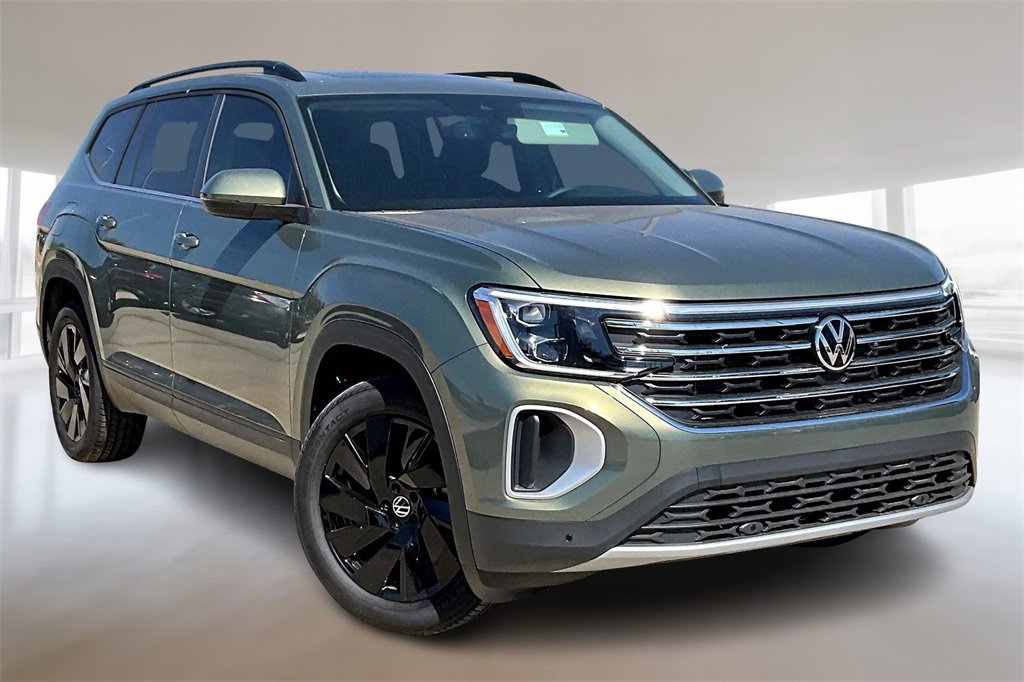 New 2026 Volkswagen Atlas SE image 2