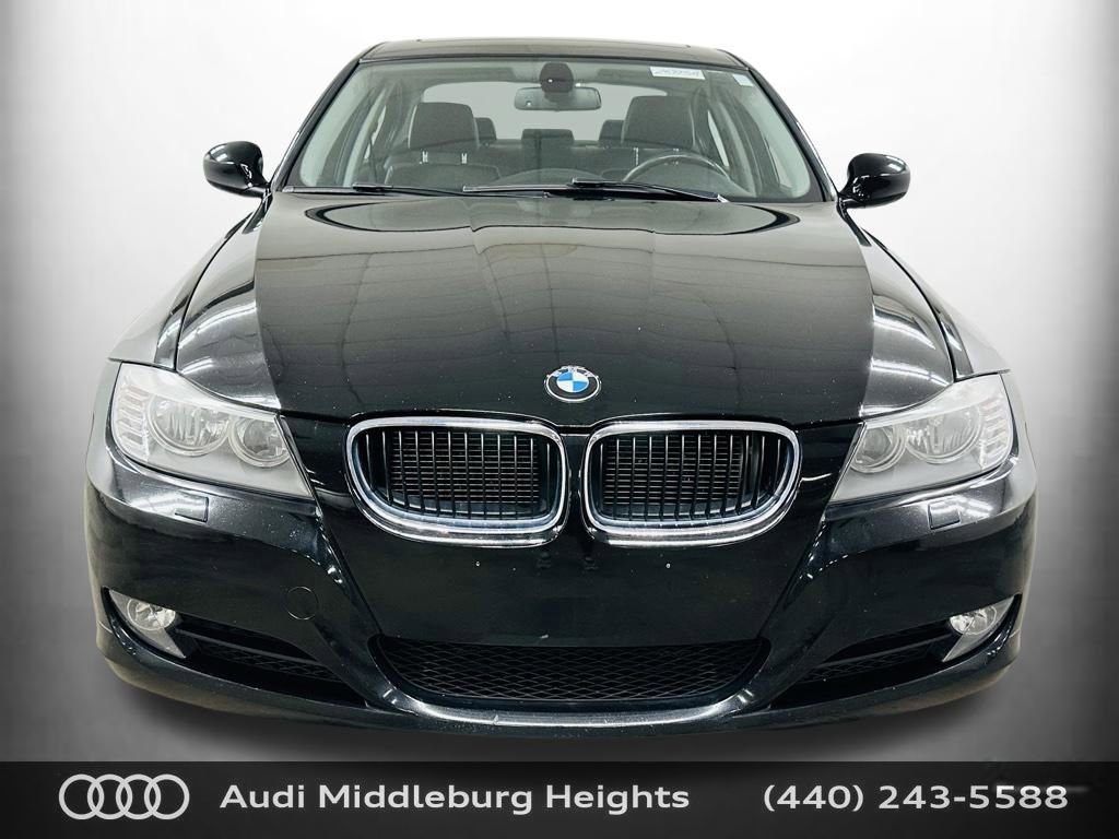 Used 2011 BMW 328i xDrive Sedan image 2