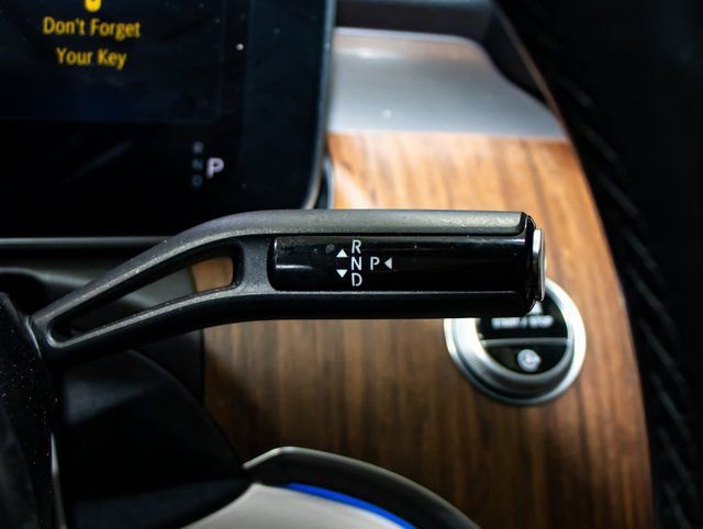 Certified 2022 Mercedes-Benz C 300 4MATIC Sedan image 18