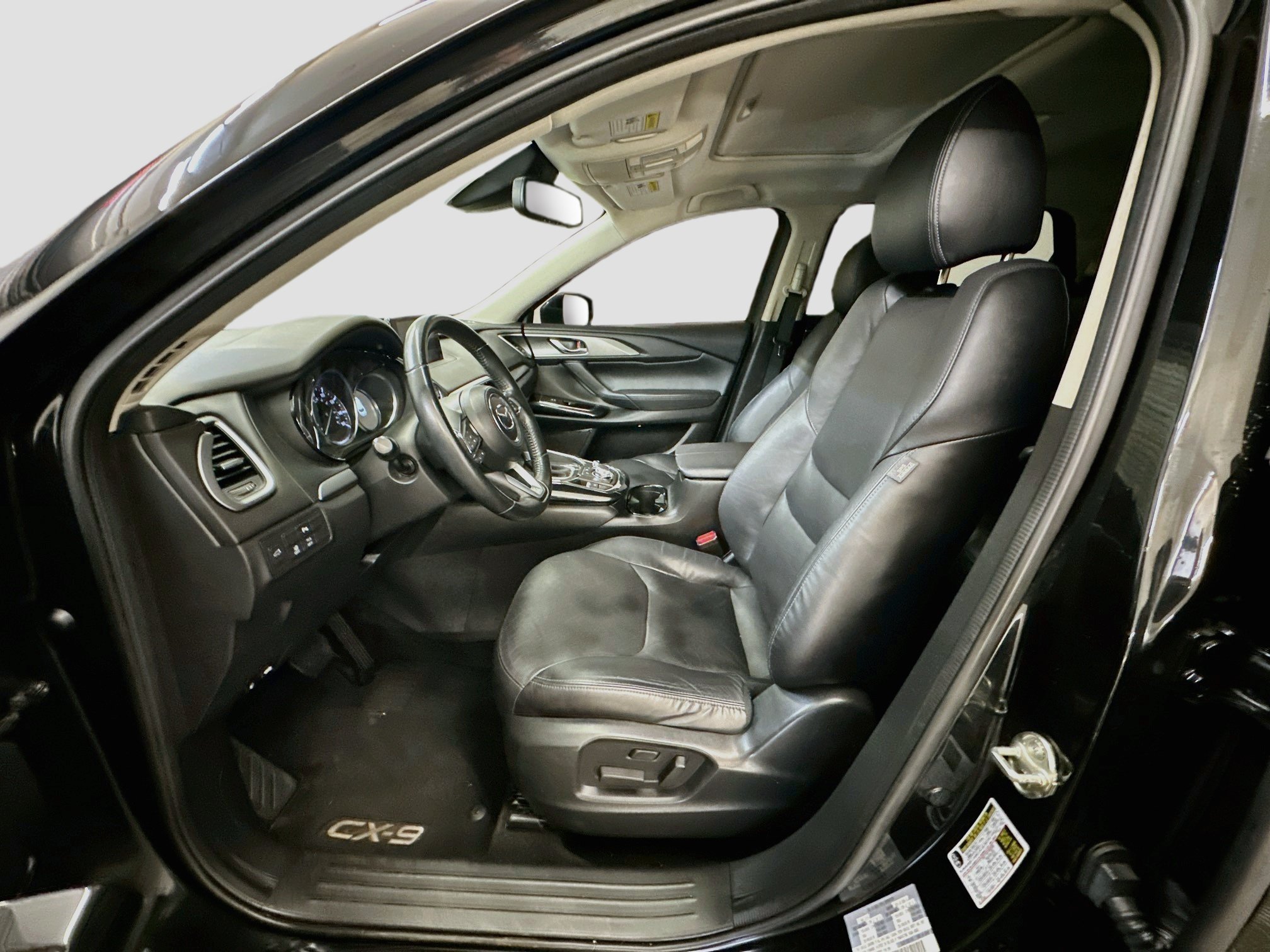 Used 2018 MAZDA CX-9 Touring w/ Touring Premium Package AWD/4WD image 13