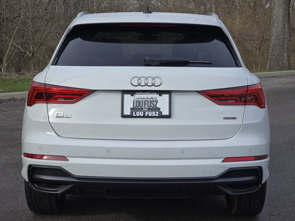 Used 2021 Audi Q3 2.0T Premium Plus w/ Premium Plus Package AWD/4WD image 12