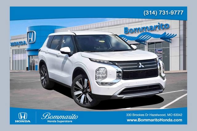 Used 2025 Mitsubishi Outlander SE AWD/4WD image 1