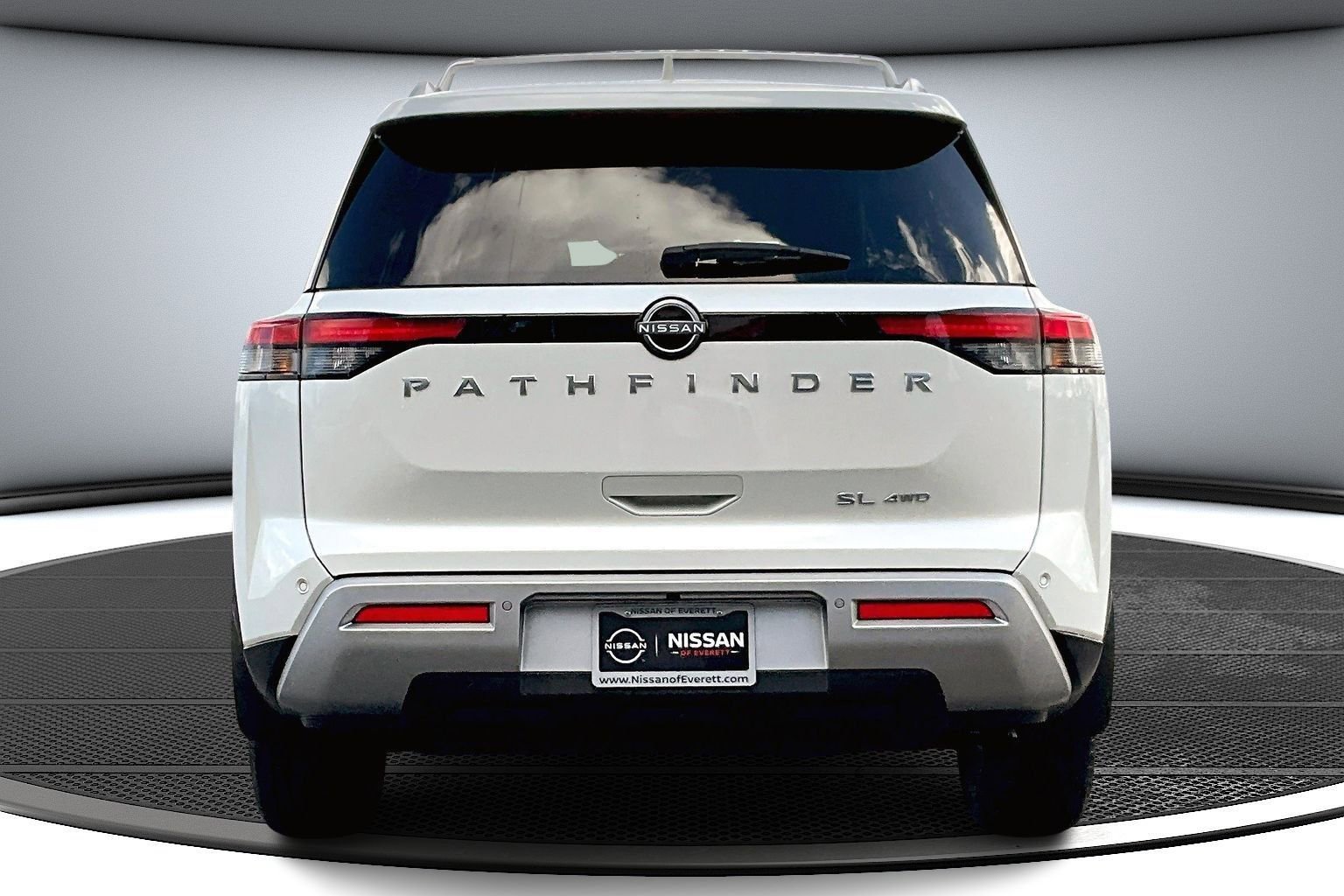 Used 2023 Nissan Pathfinder SL image 5