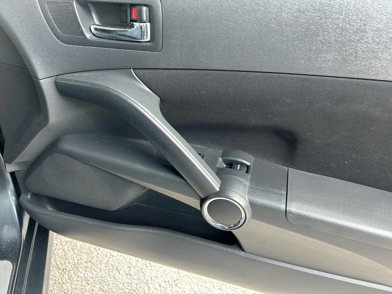 Used 2005 Scion tC image 13