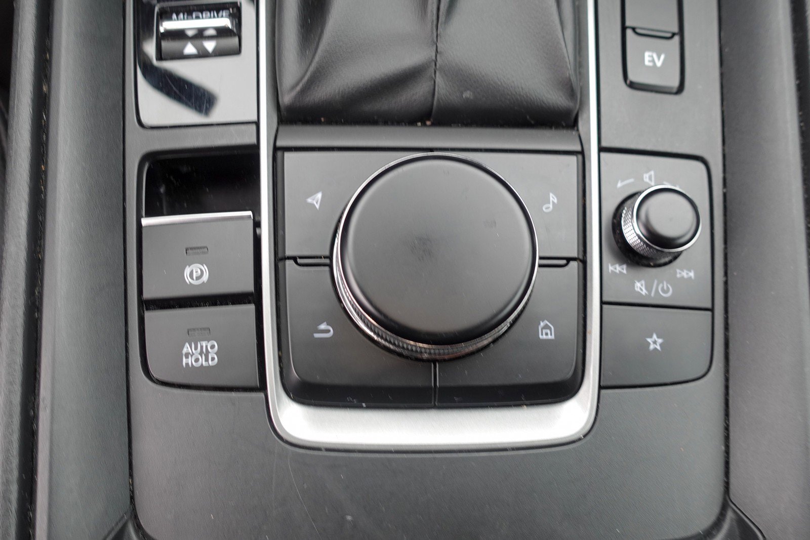 Certified 2025 MAZDA CX-50 2.5 Hybrid w/ Preferred Pkg image 20