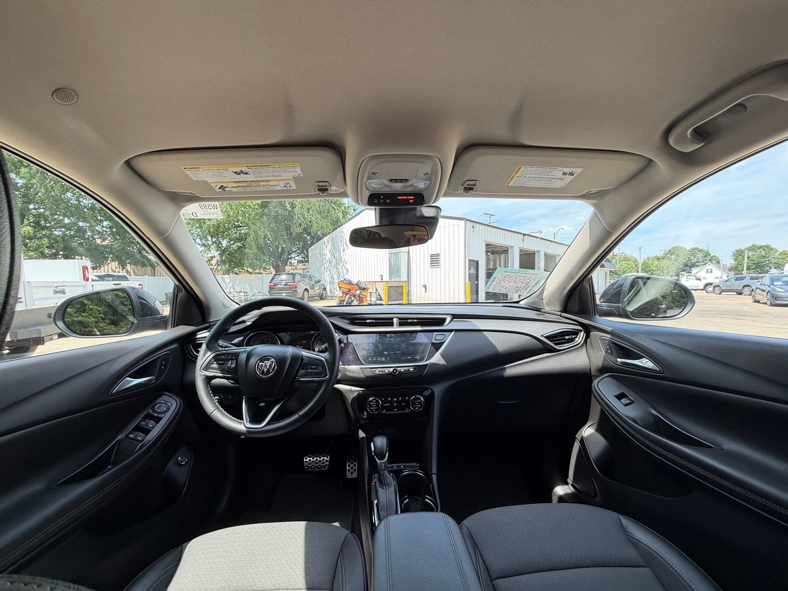 Used 2023 Buick Encore GX Select w/ Sport Touring Package FWD image 26