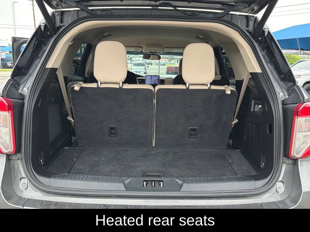 Used 2021 Ford Explorer Limited w/ Equipment Group 301A image 9