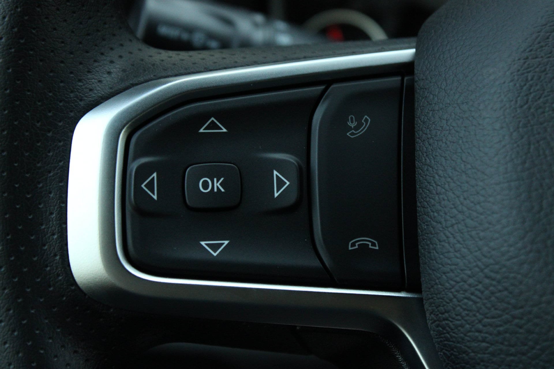 New 2026 RAM 1500 Warlock AWD/4WD image 32