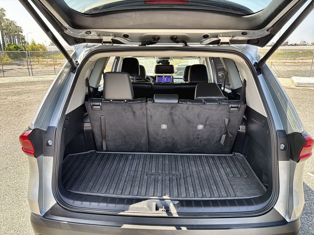 Used 2024 Toyota Grand Highlander XLE image 19