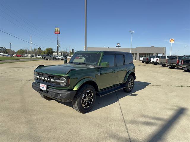 Used 2025 Ford Bronco Outer Banks image 1