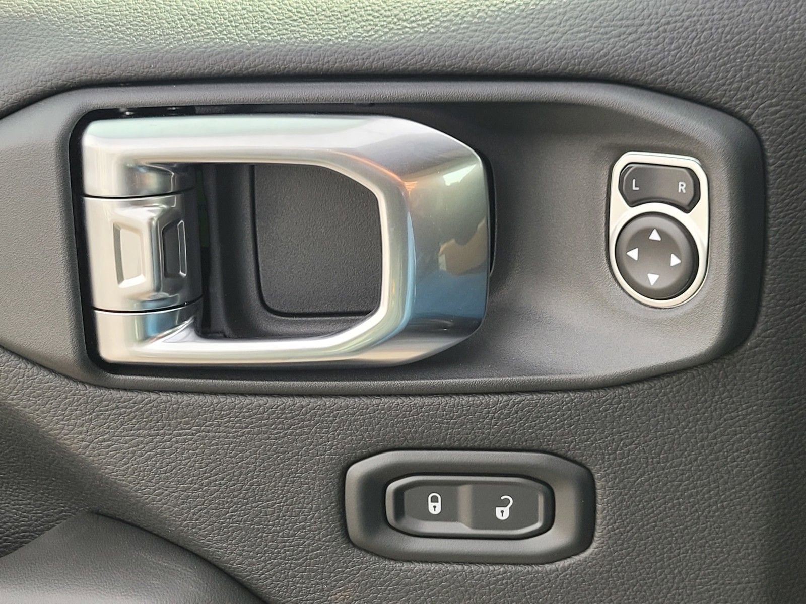 New 2026 Jeep Wrangler Unlimited Rubicon image 27