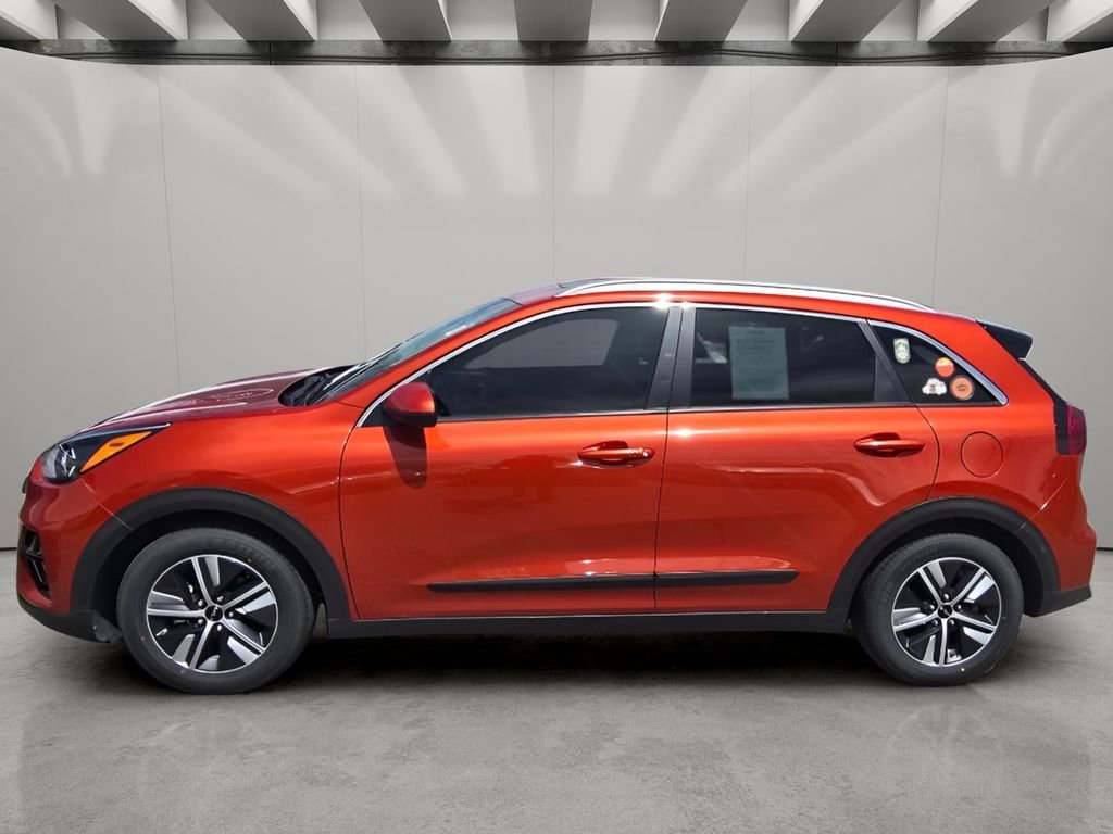 Used 2022 Kia Niro LXS FWD image 3