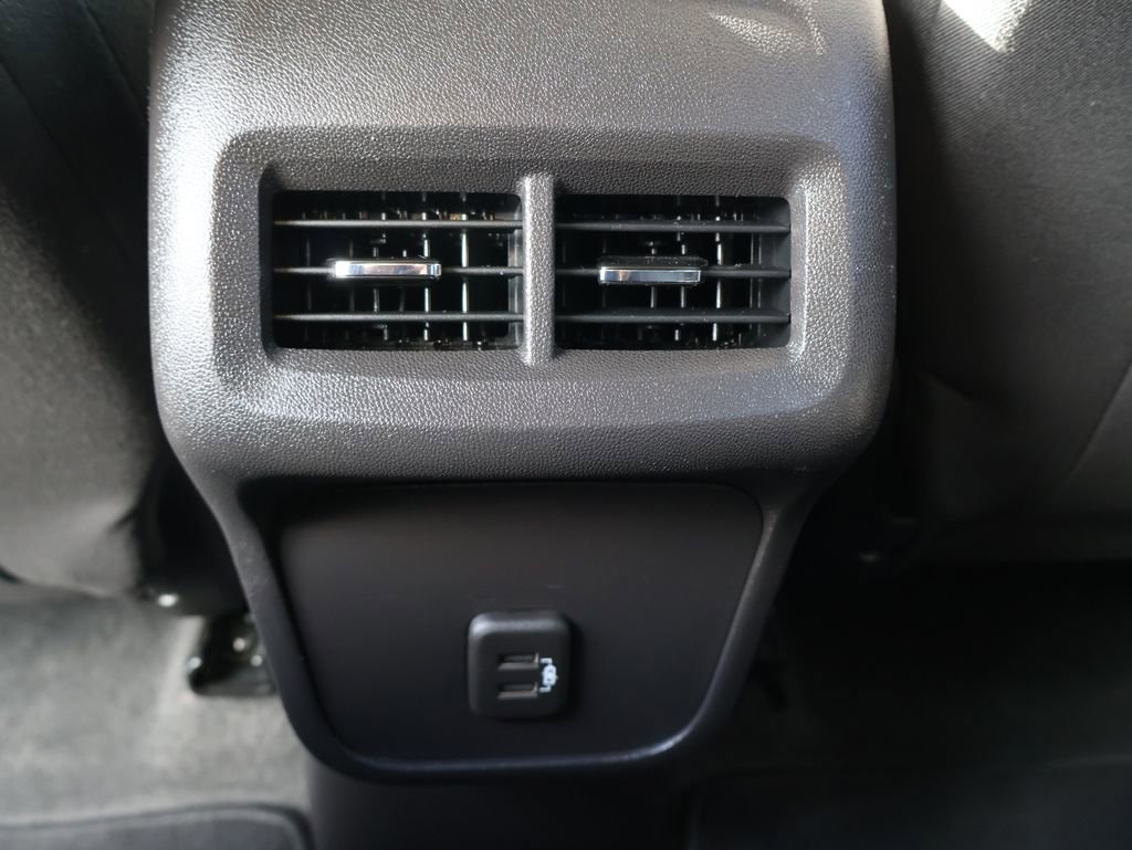 Used 2024 Chevrolet Equinox LT AWD/4WD image 25