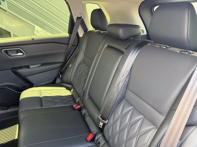 New 2026 Nissan Rogue Platinum w/ Platinum Premium Package AWD/4WD image 19