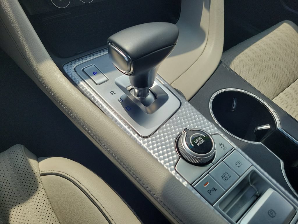 Used 2023 Genesis G70 2.0T w/ Sport Prestige Package RWD image 34