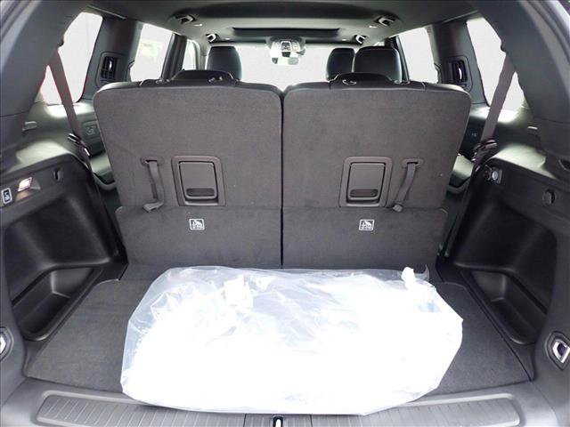 New 2025 Jeep Grand Cherokee L Altitude image 9