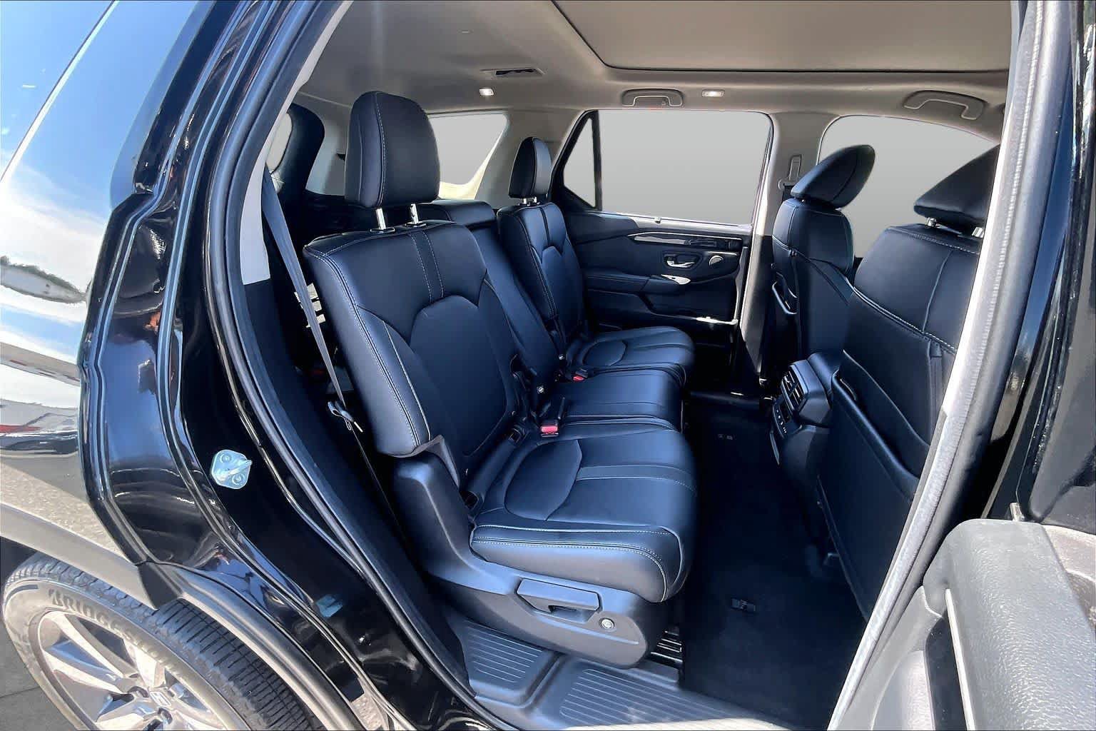 Used 2024 Honda Pilot Touring image 21