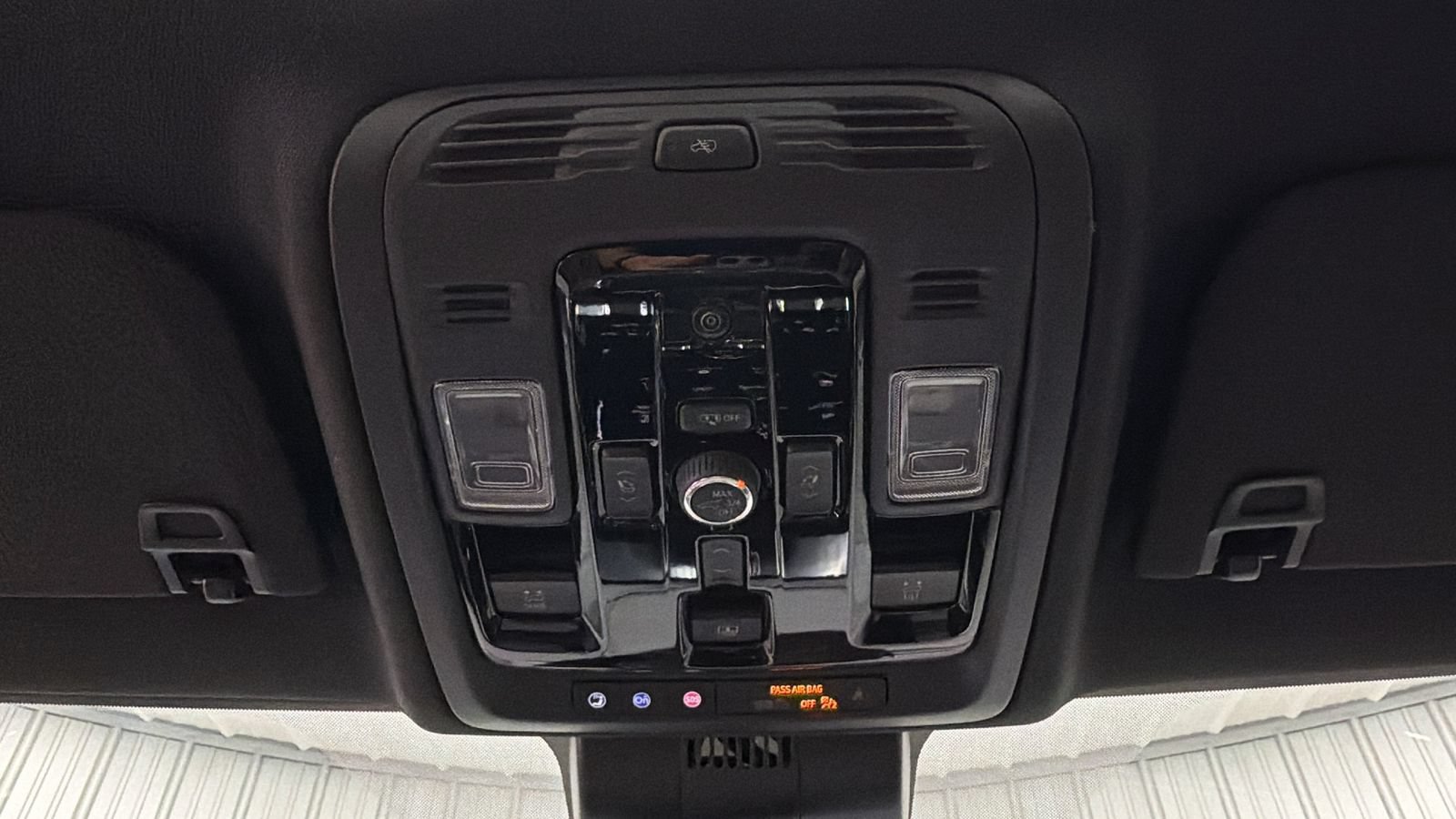 Used 2026 GMC Yukon XL Denali Ultimate AWD/4WD image 33