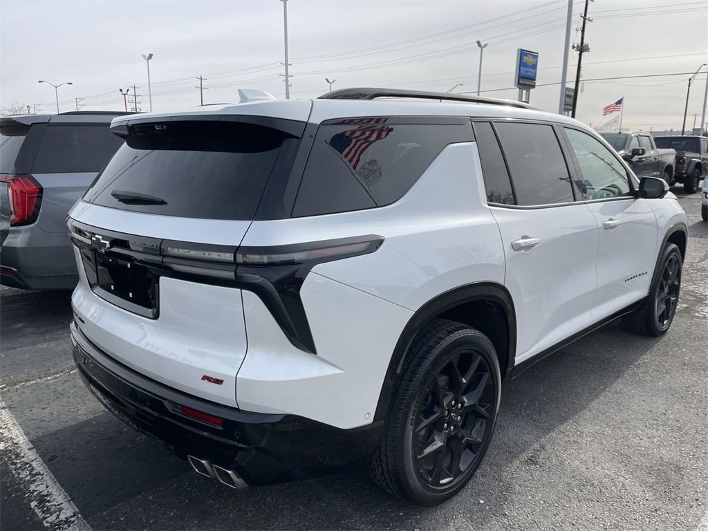 Used 2024 Chevrolet Traverse RS w/ LPO, Floor Liner Package image 11
