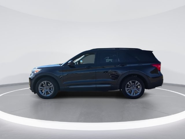 Used 2024 Ford Explorer XLT w/ Equipment Group 202A AWD/4WD image 5