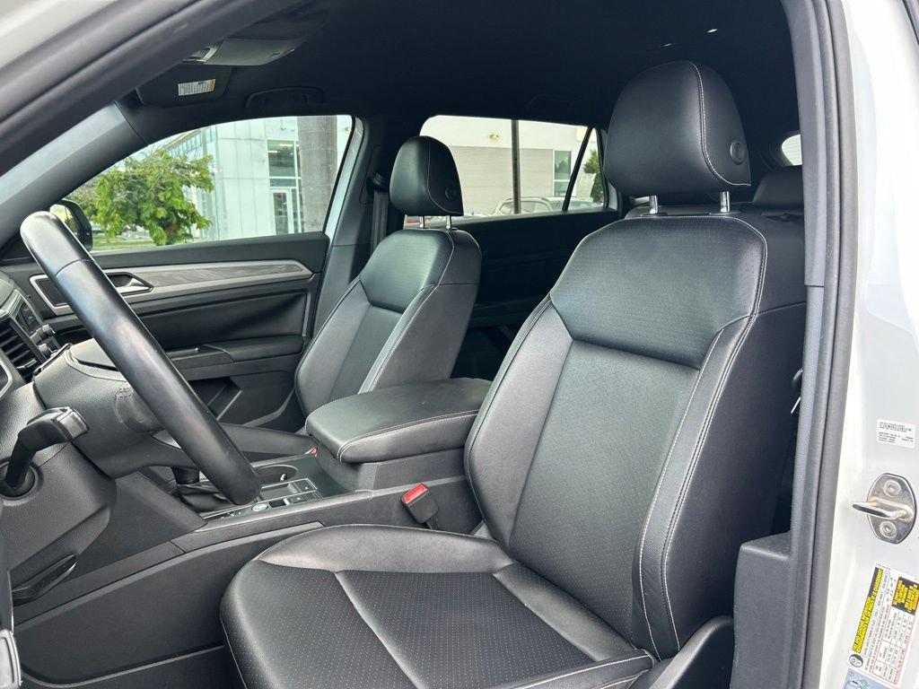 Used 2020 Volkswagen Atlas Cross Sport SE FWD image 21