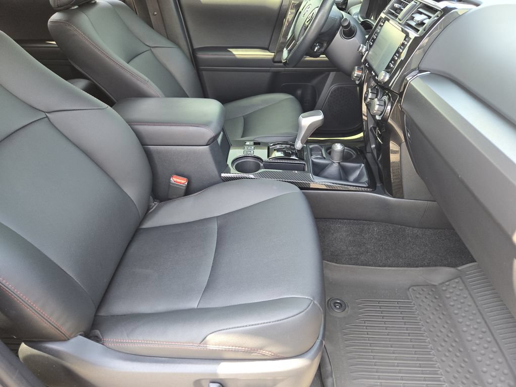 Used 2024 Toyota 4Runner TRD Off-Road Premium w/ Moonroof Package AWD/4WD image 15