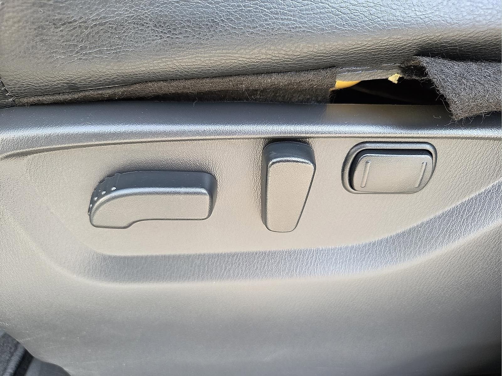 Used 2024 Nissan Armada SL image 16