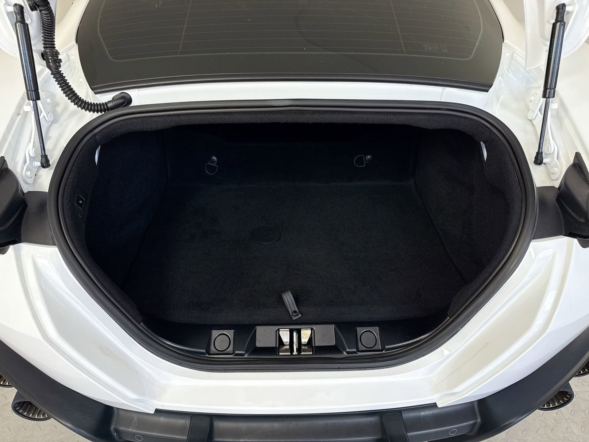 Certified 2023 Ferrari Roma image 26