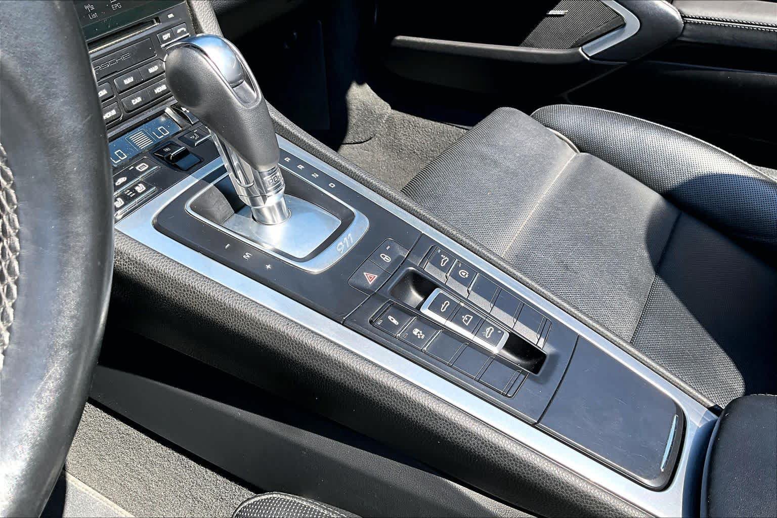 Used 2017 Porsche 911 Carrera RWD image 15