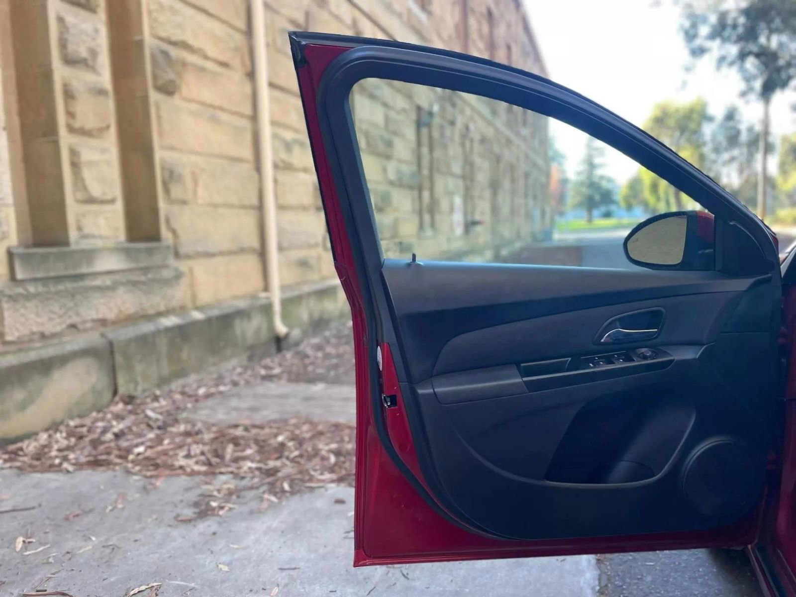 Used 2013 Chevrolet Cruze Eco w/ Enhanced Safety Package image 10