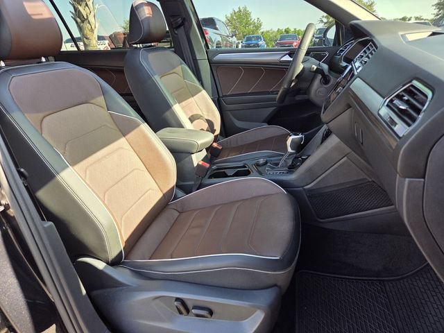 Used 2024 Volkswagen Tiguan SEL R-Line AWD/4WD image 19
