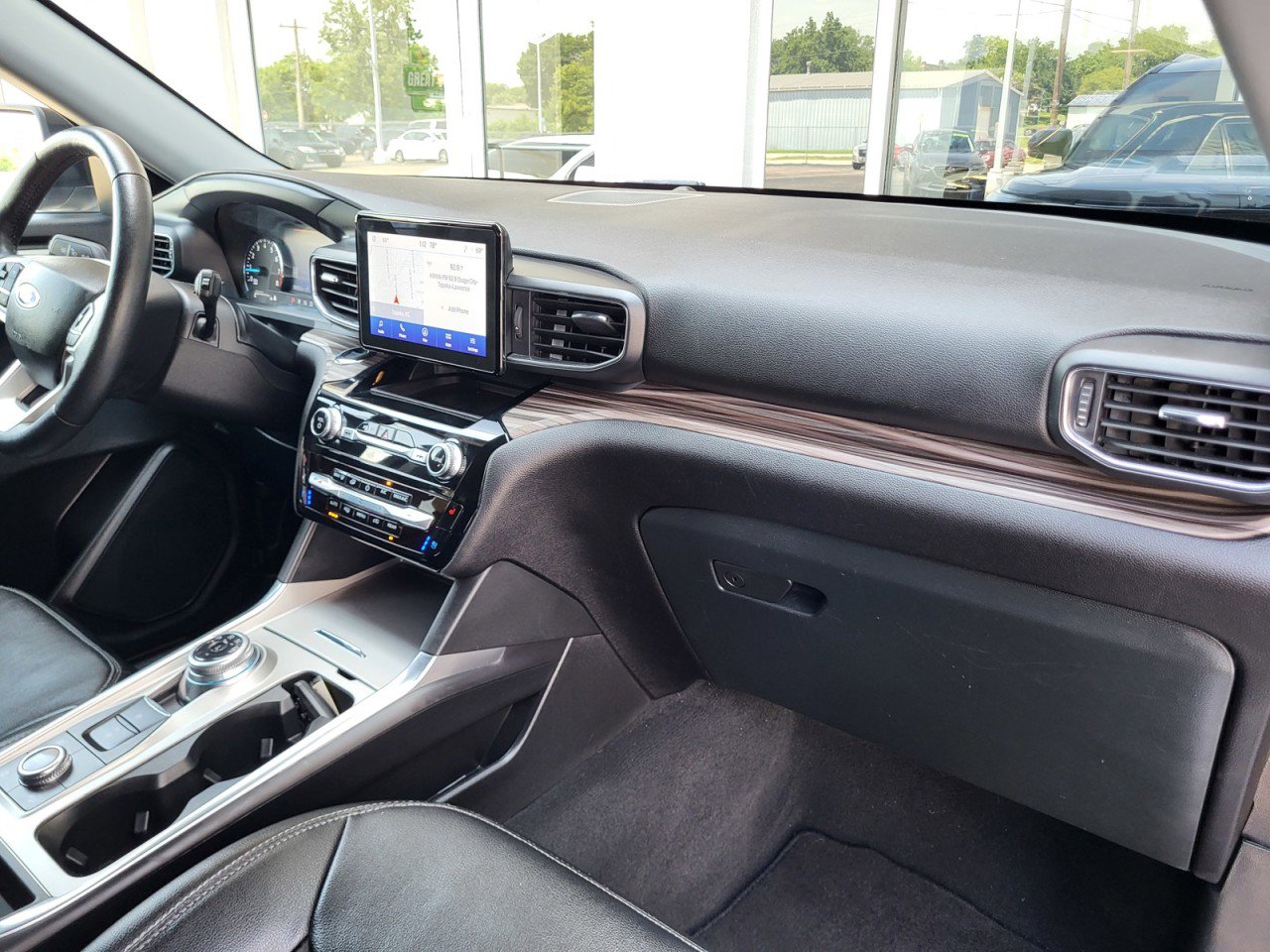 Used 2023 Ford Explorer Limited image 31