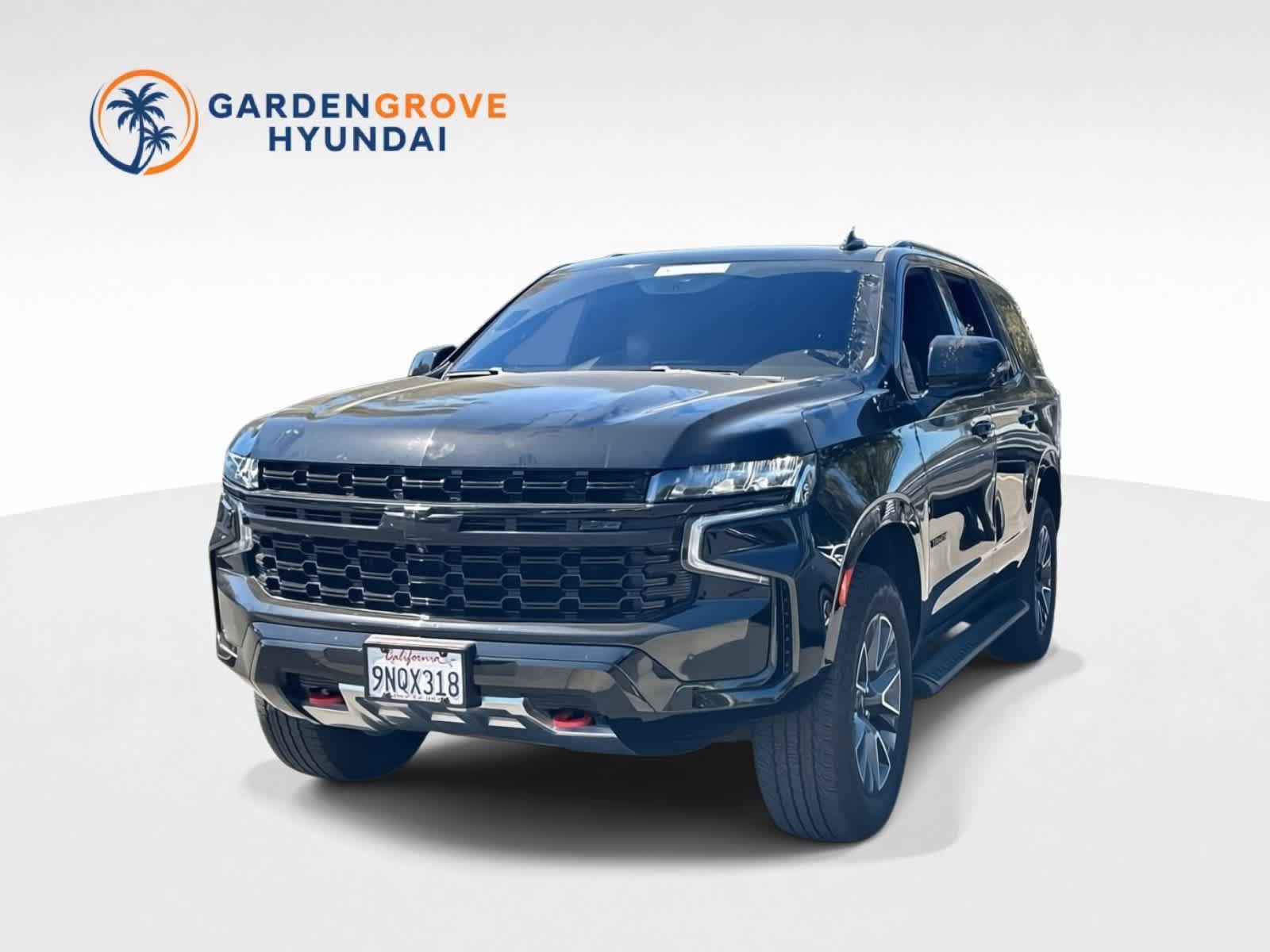Used 2024 Chevrolet Tahoe Z71 w/ Luxury Package AWD/4WD image 1