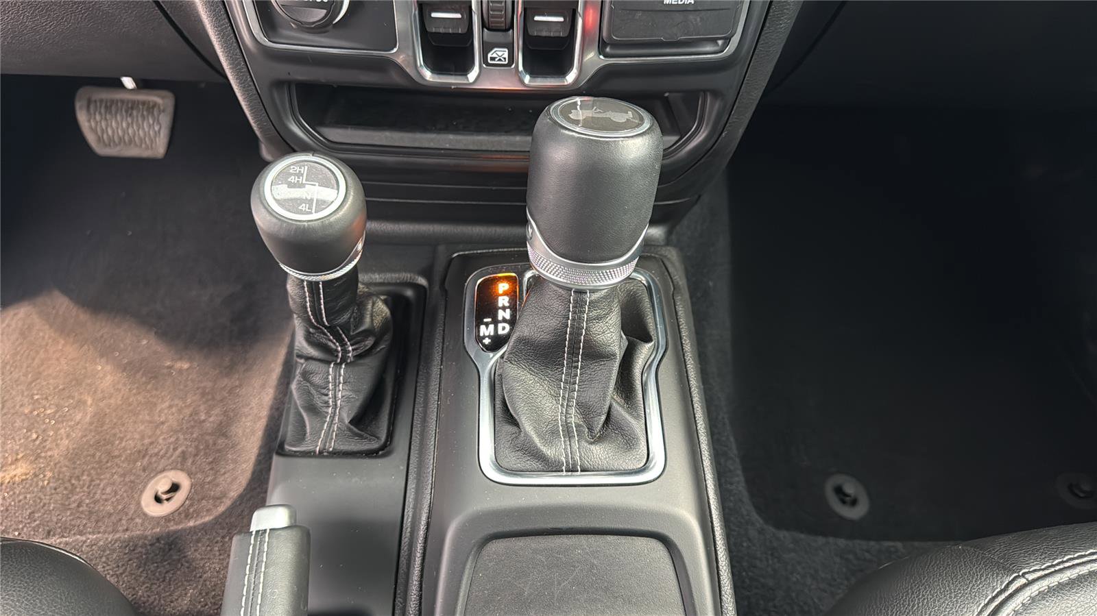 Used 2023 Jeep Wrangler Sahara w/ Cold Weather Group image 24